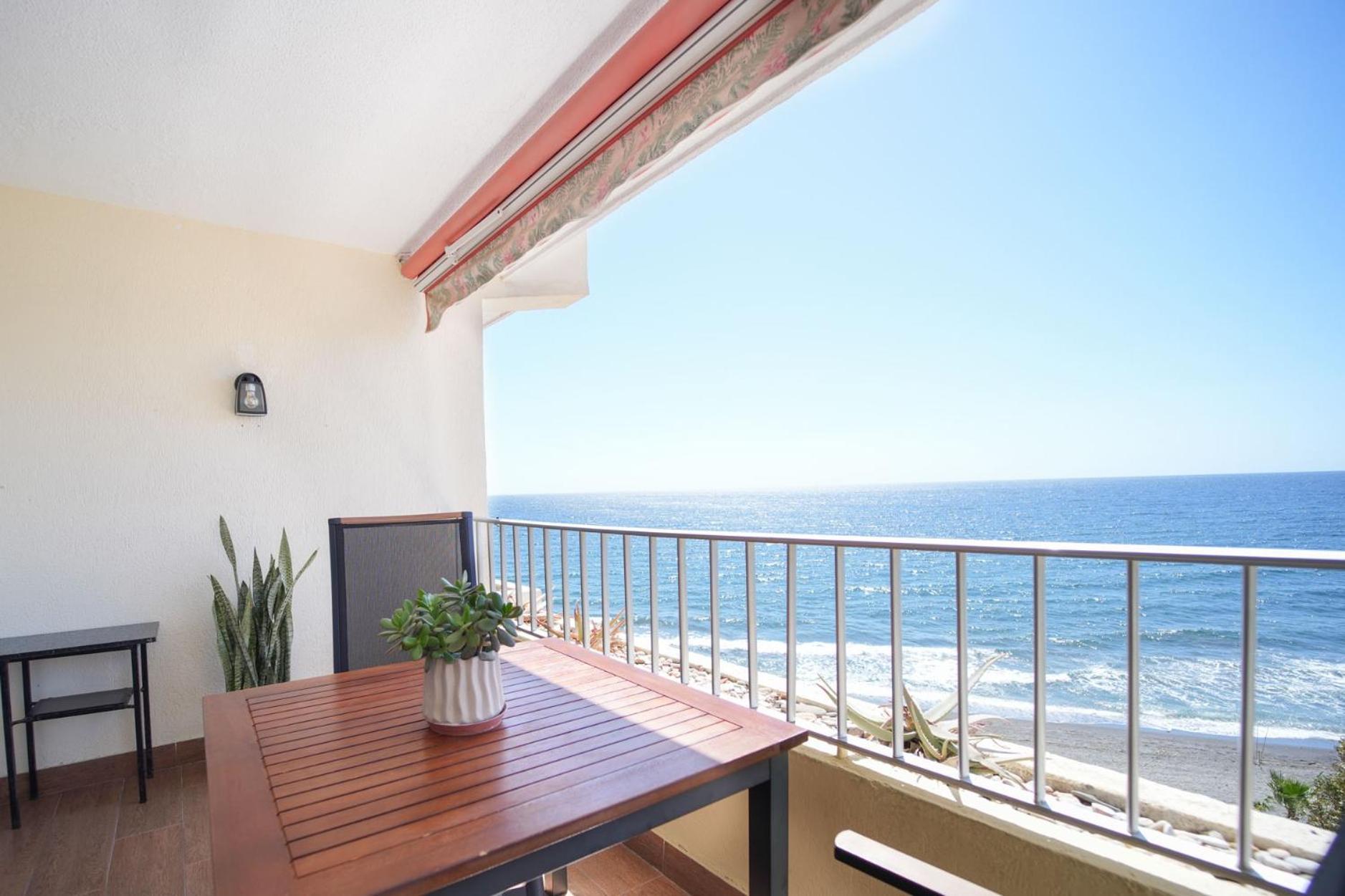 Apartamento Brisa Del Mar Almuñécar Dış mekan fotoğraf